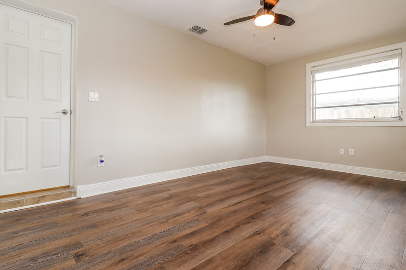 1,845/Mo, 4459 Springwood Rd Spring Hill, FL 34609 Living Room View 3