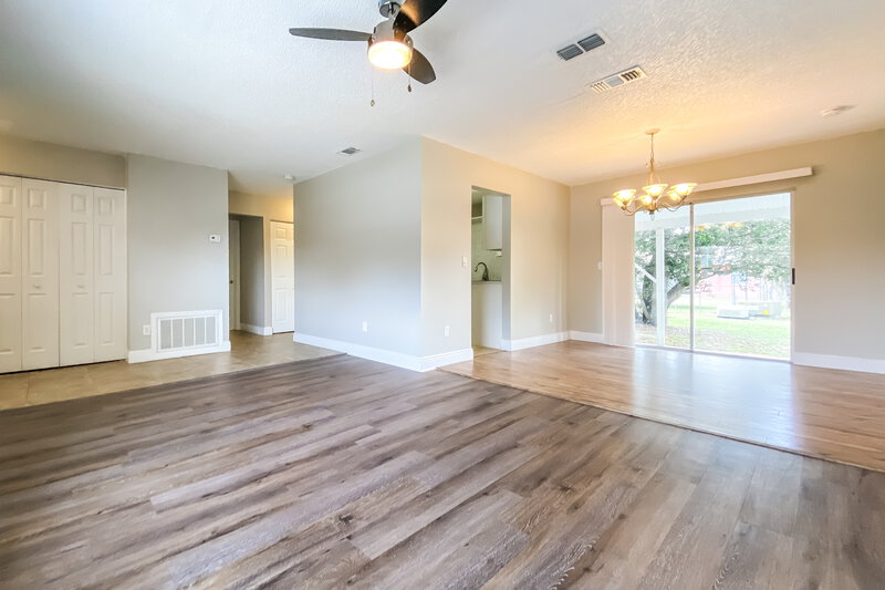 1,845/Mo, 4459 Springwood Rd Spring Hill, FL 34609 Living Room View 4