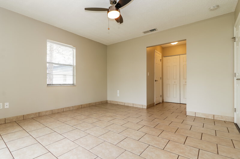 1,845/Mo, 4459 Springwood Rd Spring Hill, FL 34609 Family Room View 3