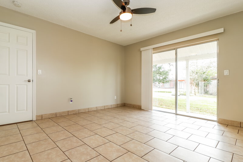 1,845/Mo, 4459 Springwood Rd Spring Hill, FL 34609 Family Room View 4