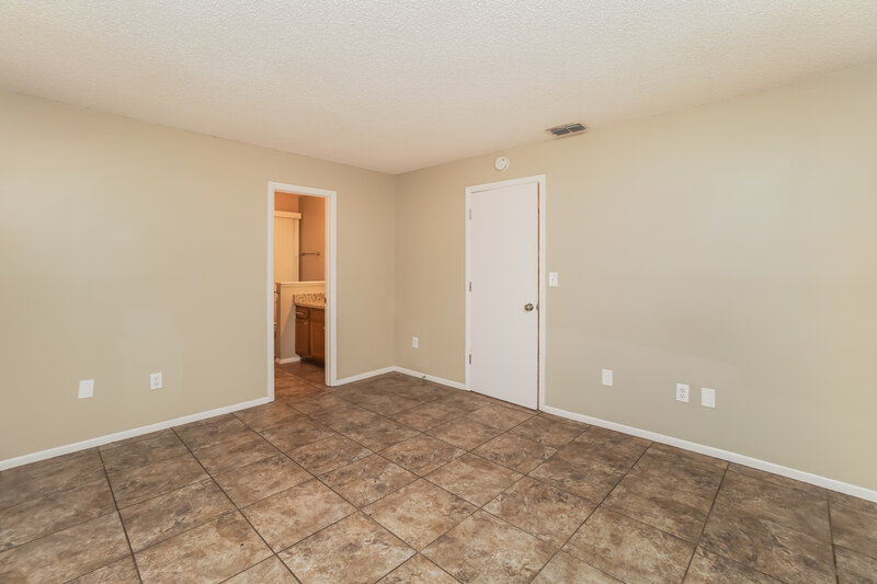 1,865/Mo, 11023 Linden Dr Spring Hill, FL 34609 Main Bedroom View 2