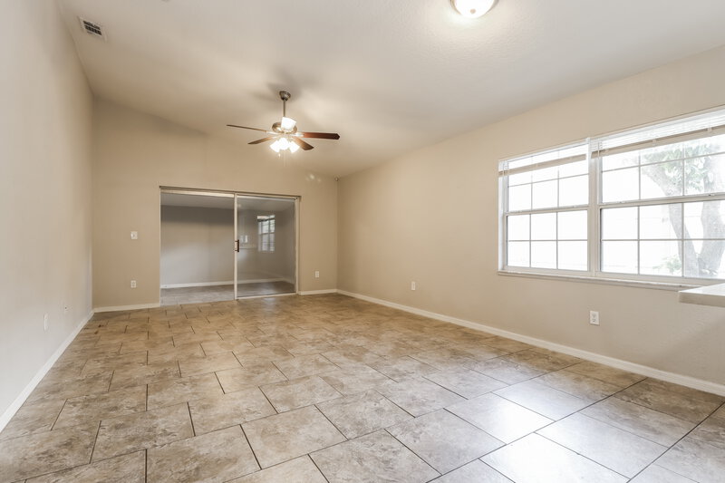 2,390/Mo, 3145 23rd St N St Petersburg, FL 33713 Living Room View