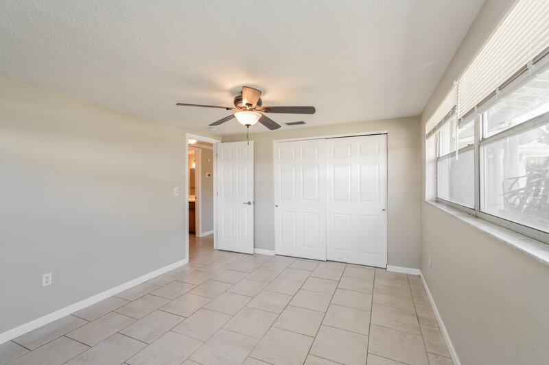 1,720/Mo, 7211 Moravian Dr Port Richey, FL 34668 Main Bedroom View 2