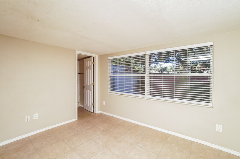 1,940/Mo, 5917 Missouri Ave New Port Richey, FL 34652 Main Bedroom View