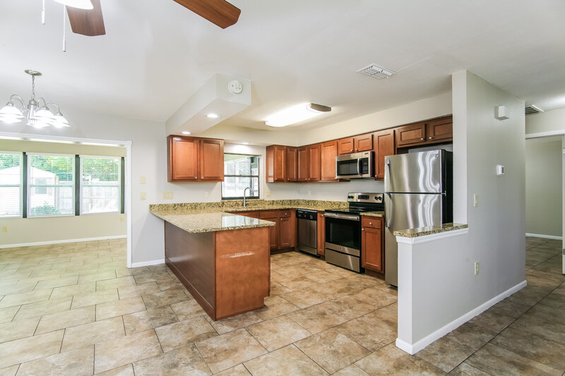 1,915/Mo, 5286 Enfield Ave Spring Hill, FL 34608 Misc View 5