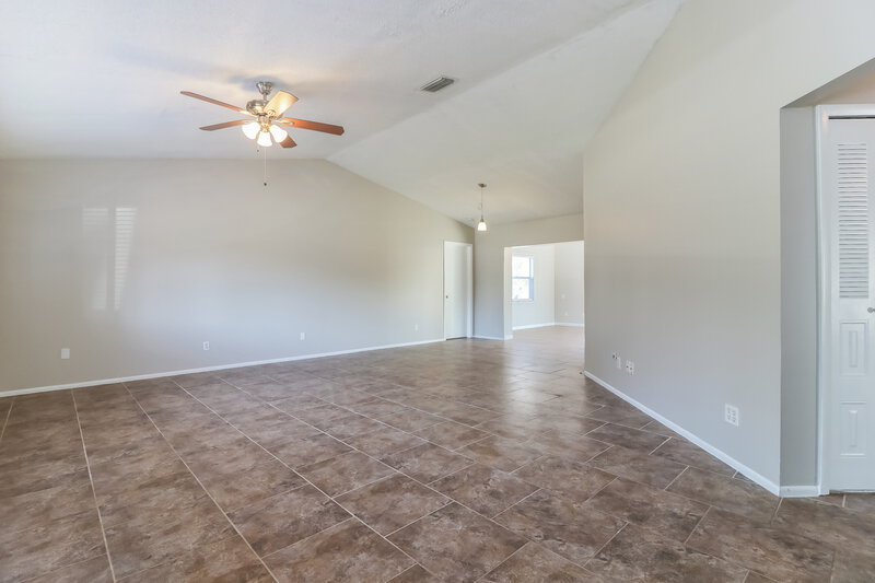 2,600/Mo, 2475 Landover Blvd Spring Hill, FL 34608 Bedroom View 4