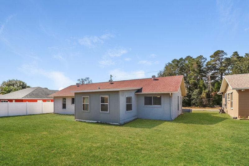 2,600/Mo, 2475 Landover Blvd Spring Hill, FL 34608 Rear View