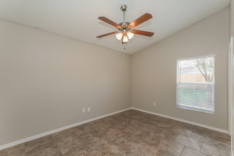 1,945/Mo, 1333 Dew Bloom Rd Valrico, FL 33594 Main Bedroom View