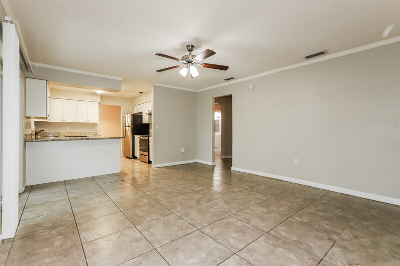 3,140/Mo, 3420 Cindy Ln Lakeland, FL 33801 Family Room View 2