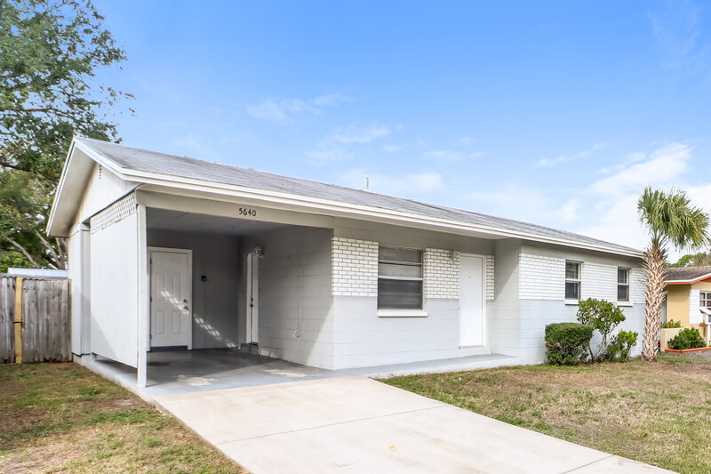 1,895/Mo, 5640 62nd St N St Petersburg, FL 33709 Front View