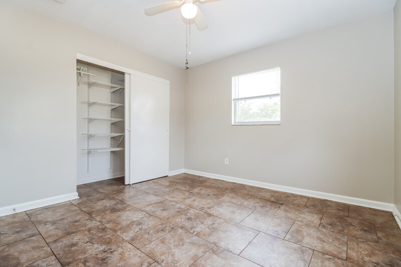 1,895/Mo, 5640 62nd St N St Petersburg, FL 33709 Bedroom View 3