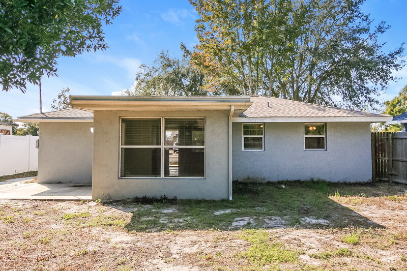1,580/Mo, 10426 Syringa Ct Port Richey, FL 34668 Rear View
