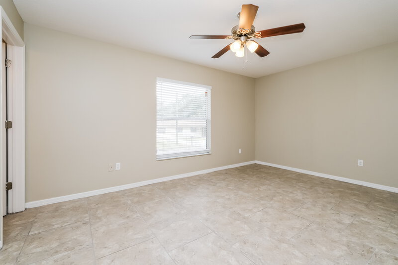 2,780/Mo, 721 W Thomas St Lakeland, FL 33805 Main Bedroom View