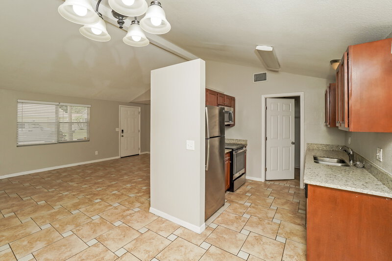 2,860/Mo, 8911 Richfield Ct Tampa, FL 33634 Dining Room View