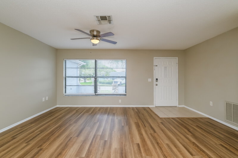 1,620/Mo, 7643 Limington Dr Port Richey, FL 34668 Living Room View 2