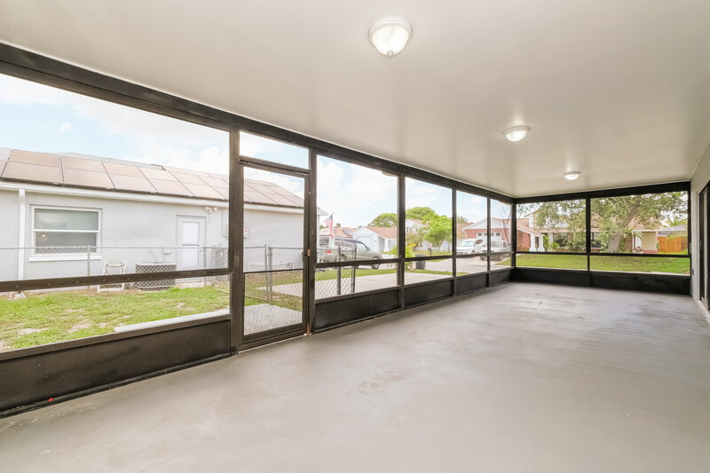 1,620/Mo, 7643 Limington Dr Port Richey, FL 34668 Sun Room View