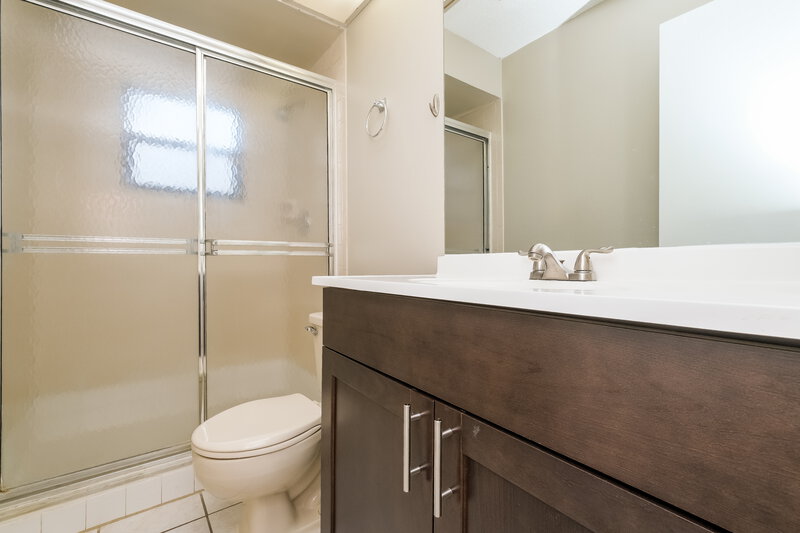 1,620/Mo, 7643 Limington Dr Port Richey, FL 34668 Main Bathroom View