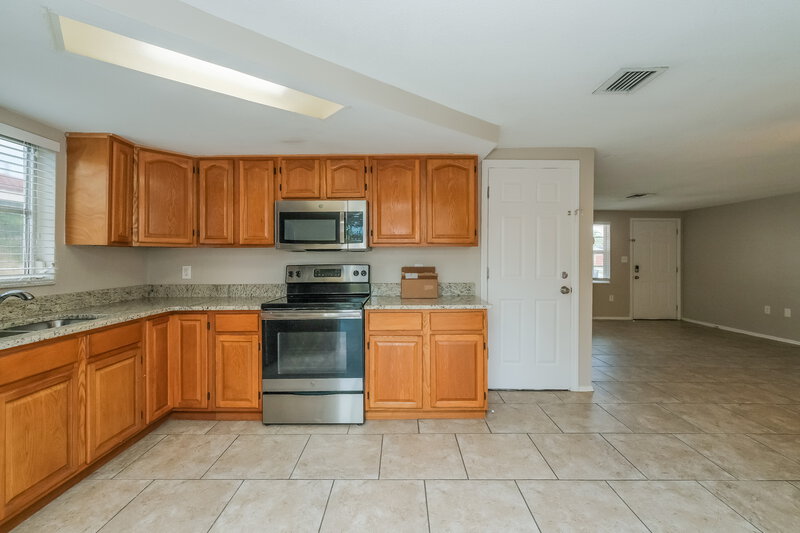 1,820/Mo, 3028 Pinon Dr Holiday, FL 34691 Kitchen View 2