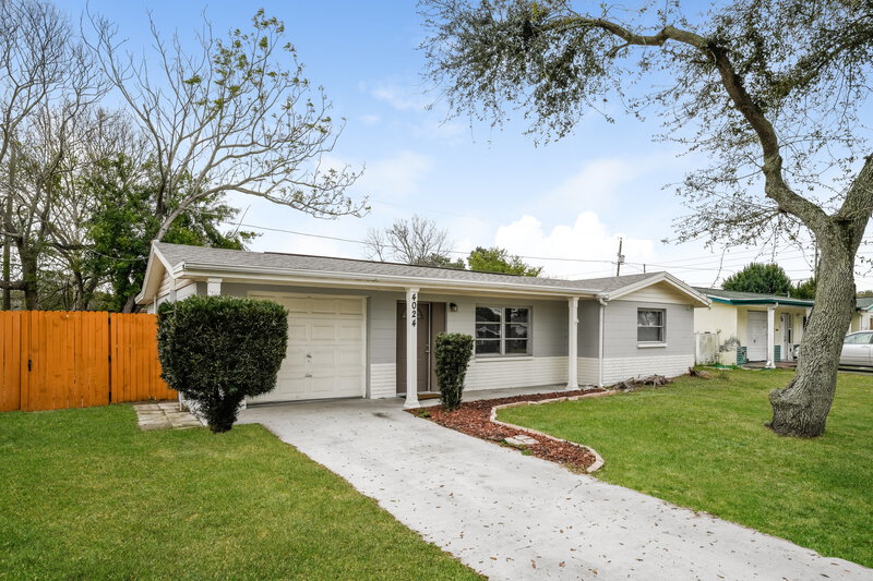 2,560/Mo, 4024 Cranbrook Pl New Port Richey, FL 34652 Front View