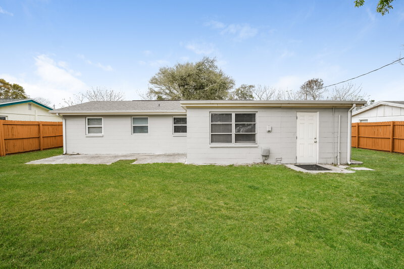 2,560/Mo, 4024 Cranbrook Pl New Port Richey, FL 34652 Rear View 2