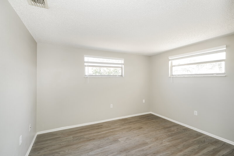 0/Mo, 11610 Meadow Dr Port Richey, FL 34668 Bedroom View