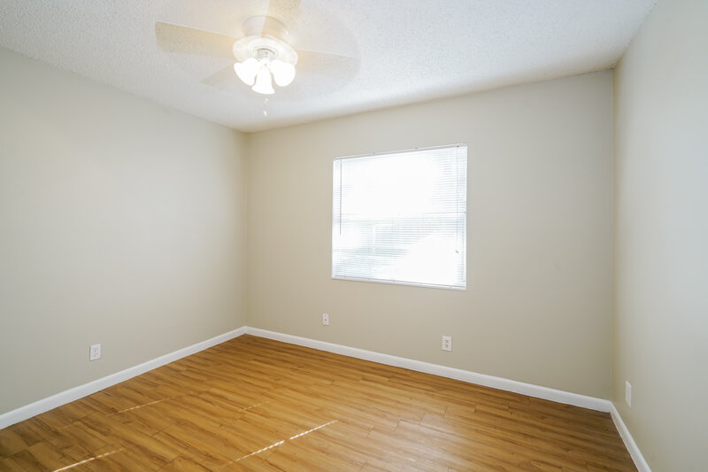 3,350/Mo, 3210 Pinellas Pl Tampa, FL 33619 Main Bedroom View