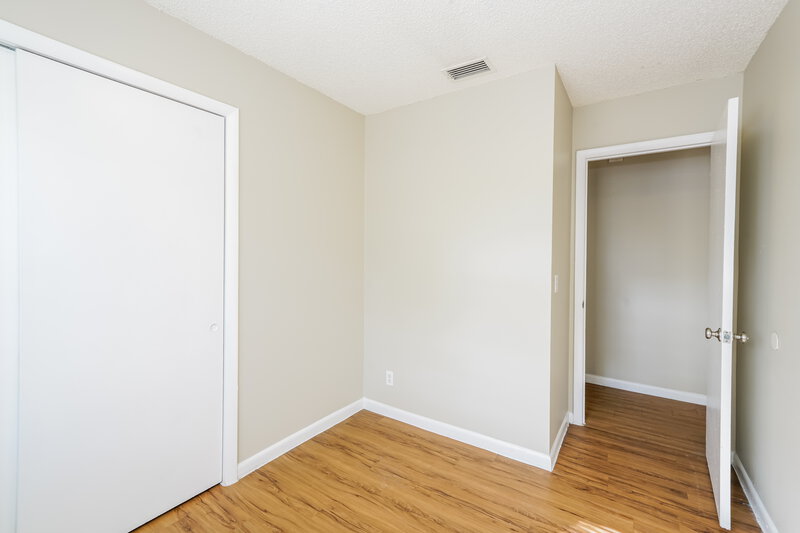 3,350/Mo, 3210 Pinellas Pl Tampa, FL 33619 Bedroom View 4