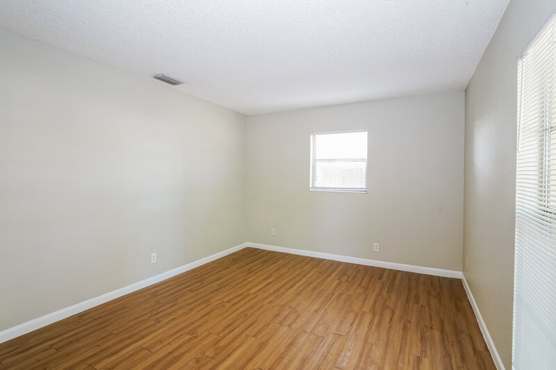 3,350/Mo, 3210 Pinellas Pl Tampa, FL 33619 Bedroom View 5