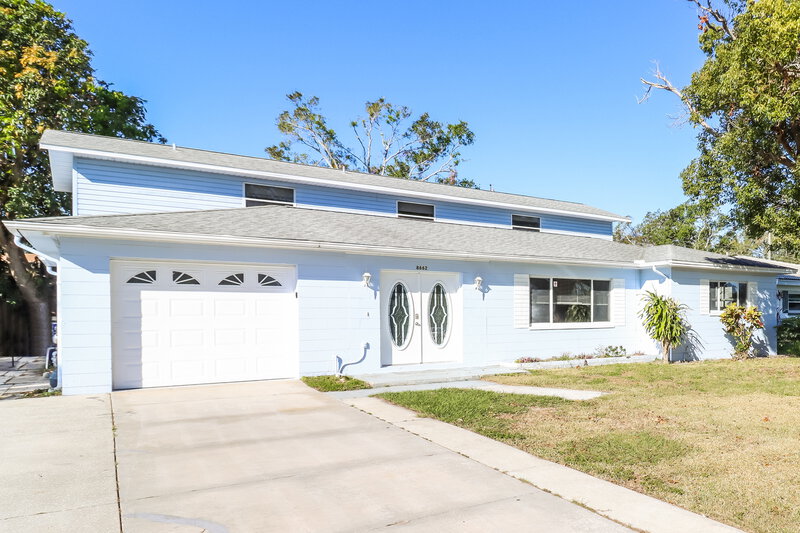 3,495/Mo, 8662 Ridge Rd Seminole, FL 33772 Misc View