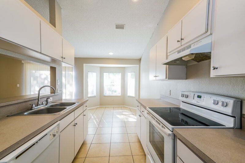 1,865/Mo, 900 Tangelo Circle Bartow, FL 33830 Kitchen View 2