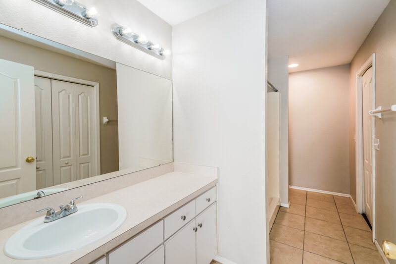 1,865/Mo, 900 Tangelo Circle Bartow, FL 33830 Main Bathroom View