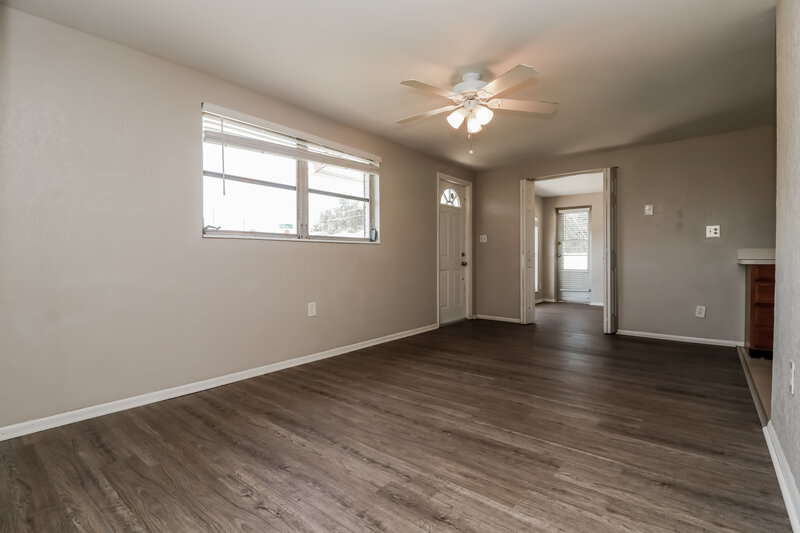 2,010/Mo, 10791 64th Ave Seminole, FL 33772 Living Room View