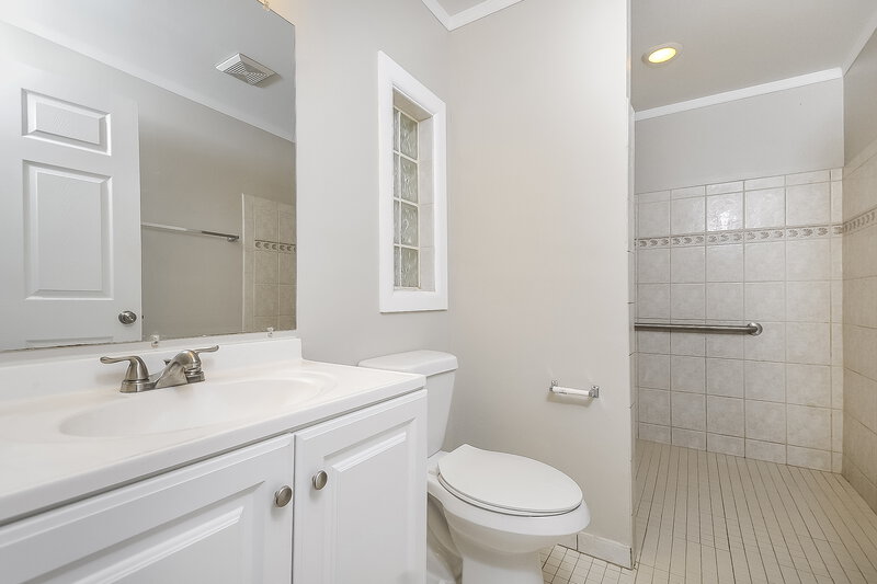 1,860/Mo, 1195 Hill Court Bartow, FL 33830 Main Bathroom View