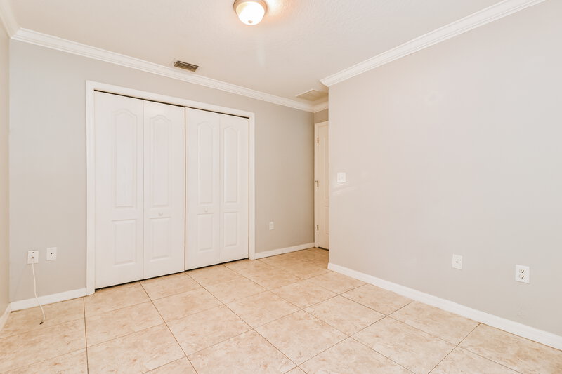 2,145/Mo, 37352 Laurel Hammock Dr Zephyrhills, FL 33541 Bedroom View 5