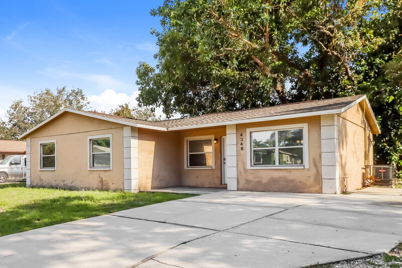 2,790/Mo, 4348 Trout DR SE Saint Petersburg, FL 33705 Front View