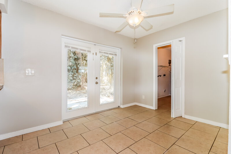 2,790/Mo, 4348 Trout DR SE Saint Petersburg, FL 33705 Dining Room View