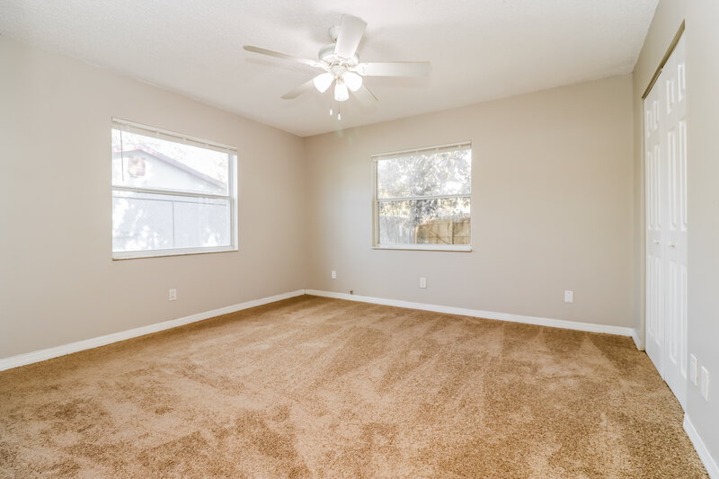 2,790/Mo, 4348 Trout DR SE Saint Petersburg, FL 33705 Main Bedroom View