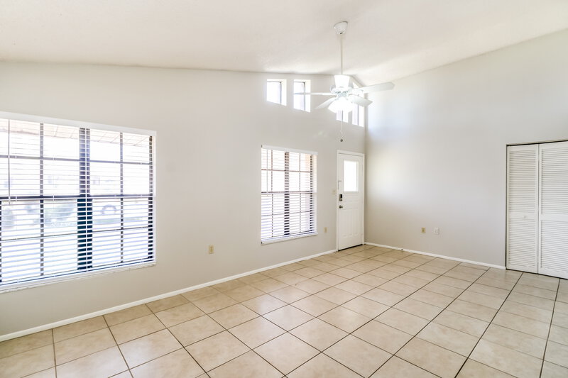 1,980/Mo, 8505 Luray Dr Port Richey, FL 34668 Living Room View