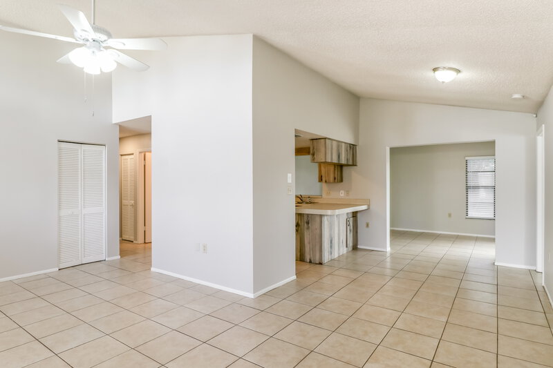 1,980/Mo, 8505 Luray Dr Port Richey, FL 34668 Living Room View 2