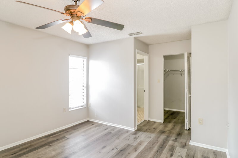 1,980/Mo, 8505 Luray Dr Port Richey, FL 34668 Main Bedroom View