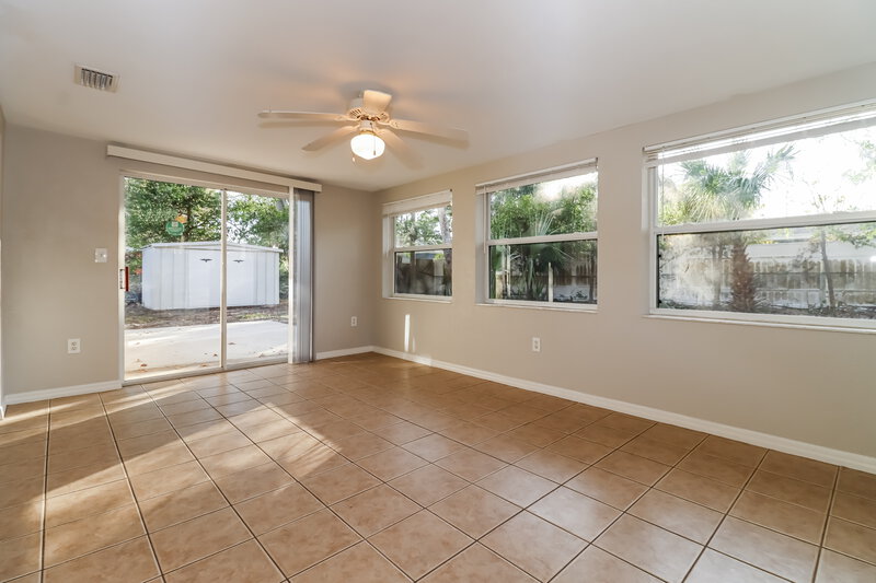 2,300/Mo, 6496 113th Street Seminole, FL 33772 Den View