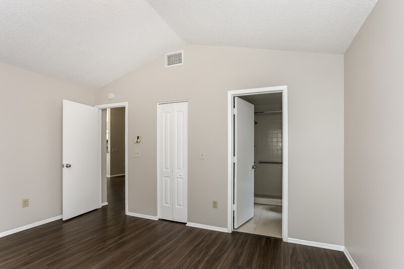 2,075/Mo, 13658 Laraway Dr Riverview, FL 33579 Master Bedroom View 4