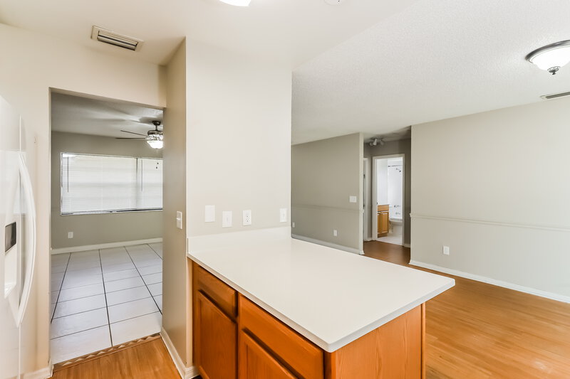 3,010/Mo, 2926 West Campbell Road Lakeland, FL 33810 Kitchen View 3