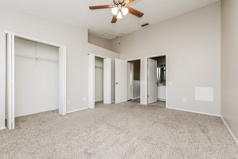 1,685/Mo, 6333 Bayside Key Dr Tampa, FL 33615 Main Bedroom View 3