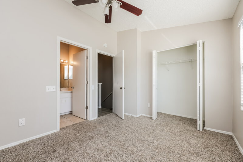 1,685/Mo, 6333 Bayside Key Dr Tampa, FL 33615 Bedroom View 2