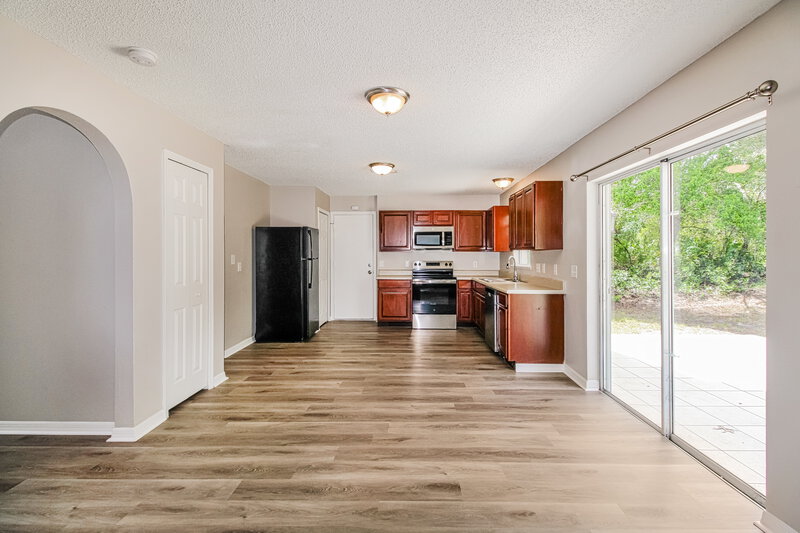 2,185/Mo, 6510 Hillview Rd Spring Hill, FL 34606 Kitchen View 2