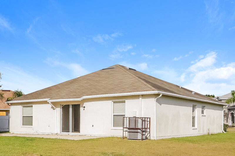 2,110/Mo, 3506 Trapnell Grove Loop Plant City, FL 33567 Rear View