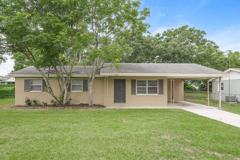 1,650/Mo, 5927 Stokes Rd Lakeland, FL 33812 External View
