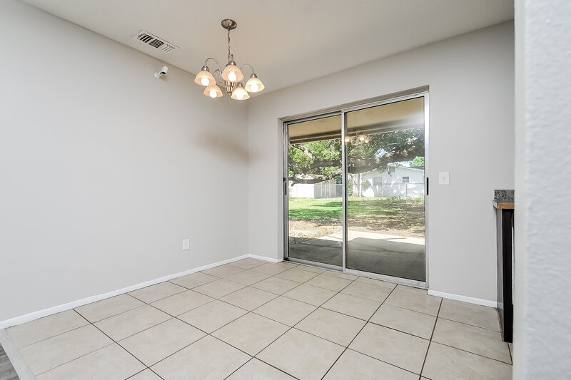 1,810/Mo, 5927 Stokes Rd Lakeland, FL 33812 Dining Room View