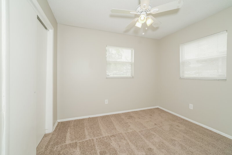 1,650/Mo, 5927 Stokes Rd Lakeland, FL 33812 Bedroom View 2